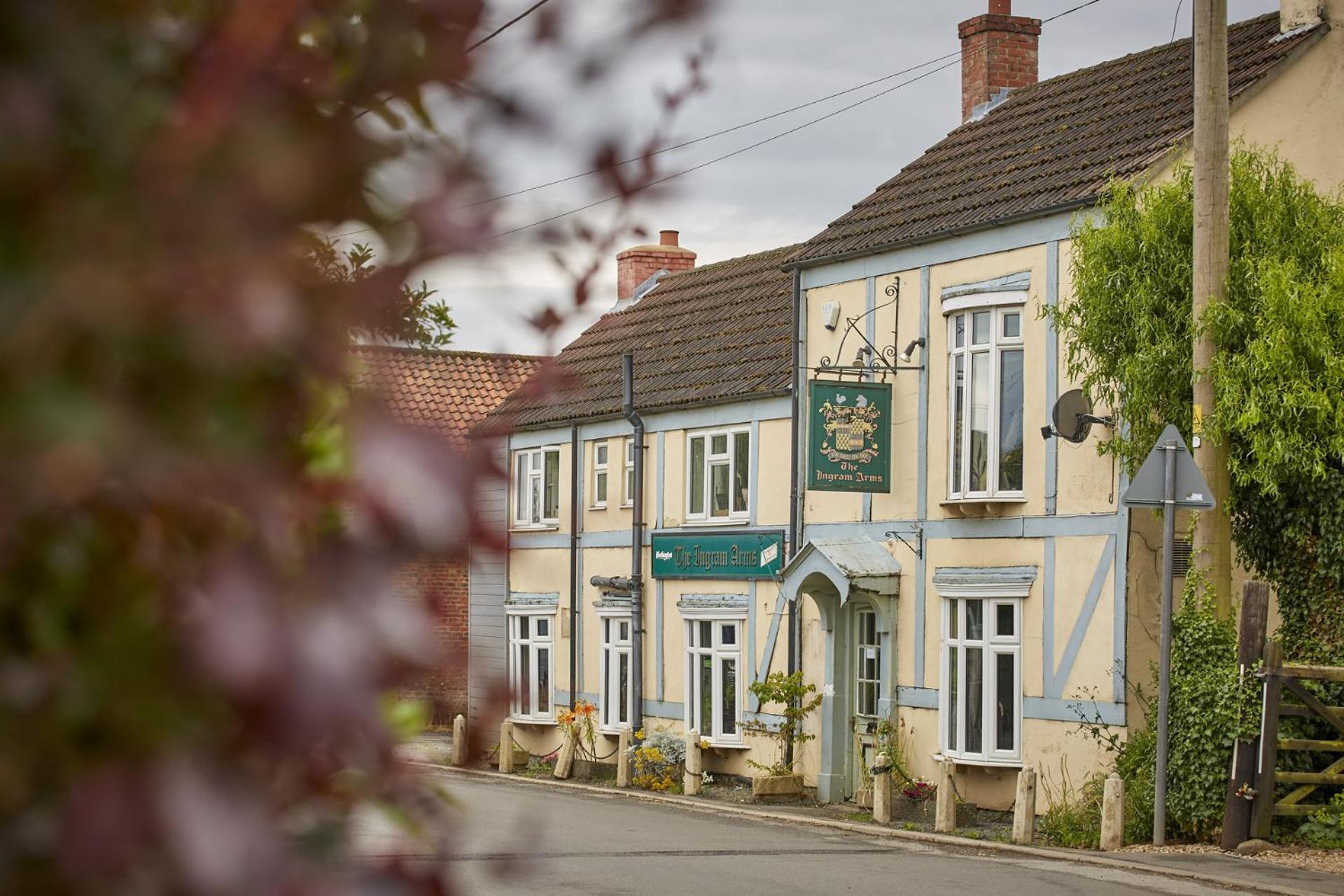 Hotel The Ingram Arms à Laughton  Extérieur photo